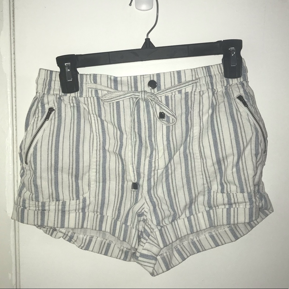 IRIS shorts. White with blue and gray stripes